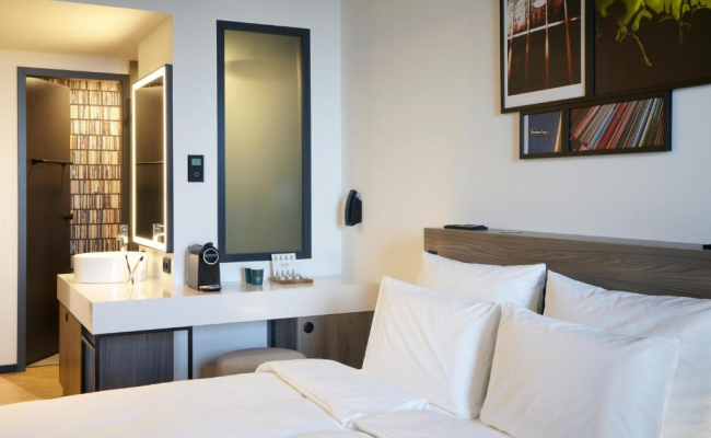 REVERB by Hard Rock Hamburg