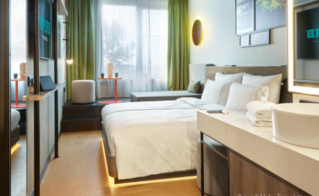 REVERB by Hard Rock Hamburg