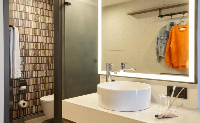 REVERB by Hard Rock Hamburg