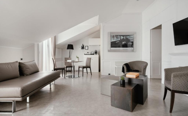 Montenapoleone Suites