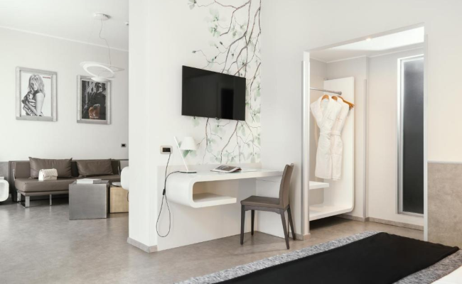 Montenapoleone Suites