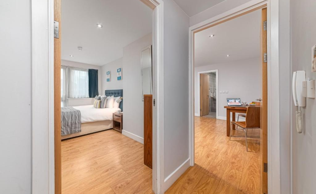 HQ Aparthotel Farnborough