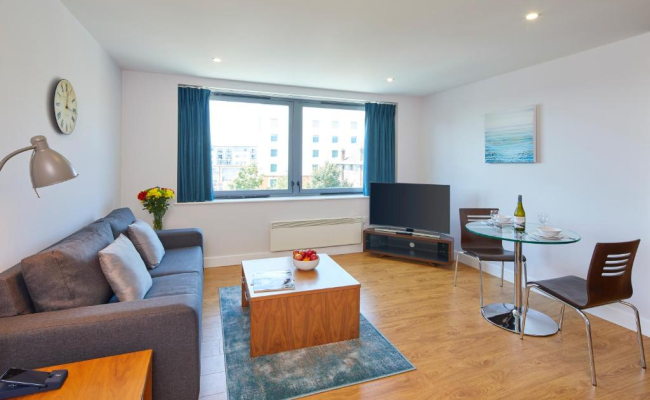 HQ Aparthotel Farnborough