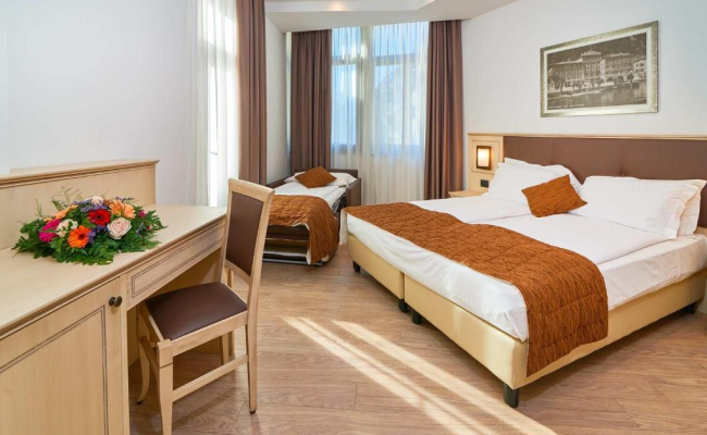 Hotel Europa - Skypool & Panorama