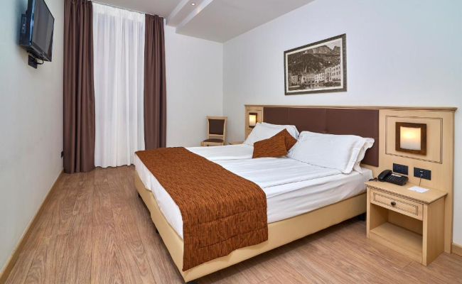 Hotel Europa - Skypool & Panorama