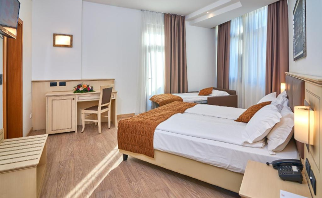 Hotel Europa - Skypool & Panorama