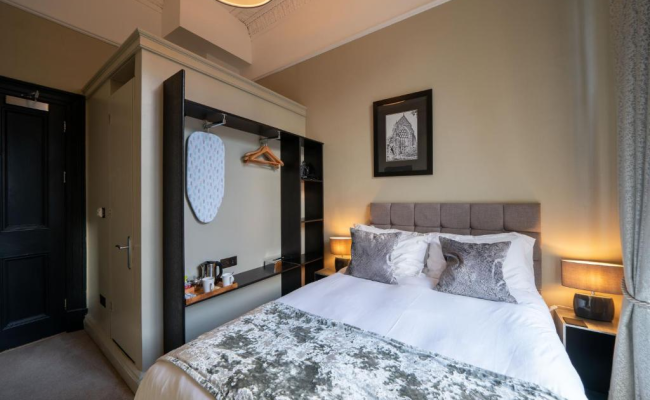 No11 Boutique Hotel & Brasserie