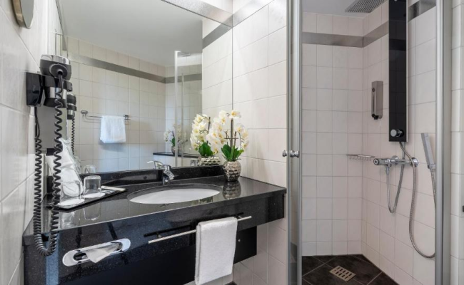 PLAZA INN Stuttgart Airport Messe