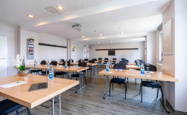 PLAZA INN Stuttgart Airport Messe