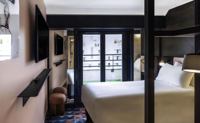 TRIBE Paris Batignolles