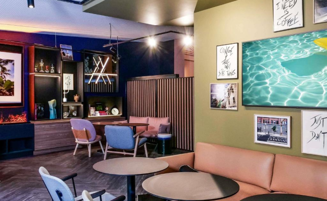 TRIBE Paris Batignolles