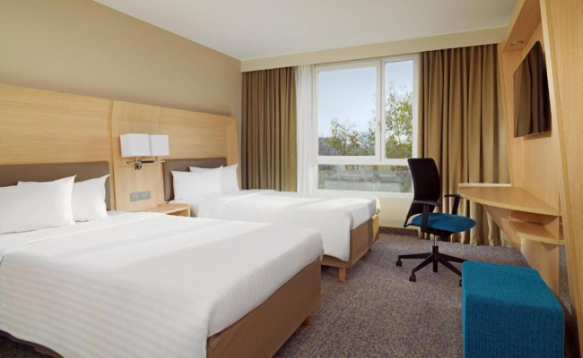 Courtyard by Marriott Paris La Defense West - Colombes