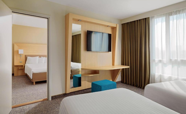 Courtyard by Marriott Paris La Defense West - Colombes