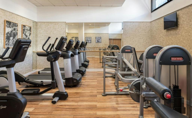 Courtyard by Marriott Paris La Defense West - Colombes