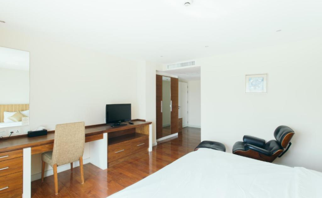 Thomson Residence Hotel