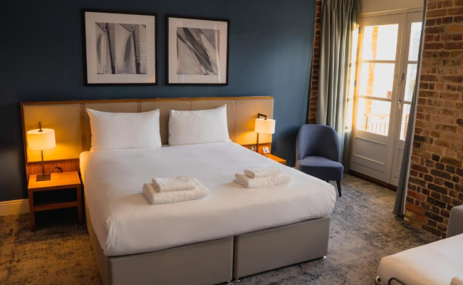 a&o London Docklands Riverside