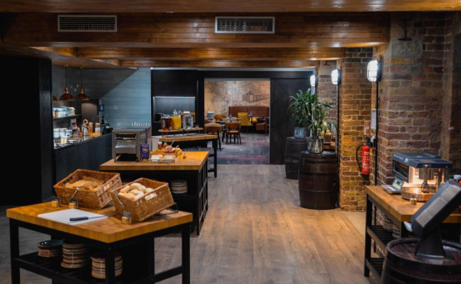 a&o London Docklands Riverside