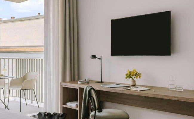 Numa Milan Montenero