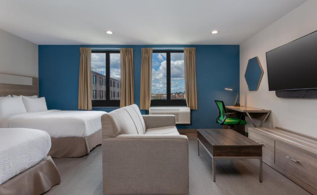 Holiday Inn Express & Suites Bronx - Zoo Area by IHG