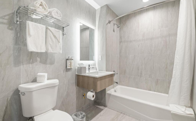 Holiday Inn Express & Suites Bronx - Zoo Area by IHG