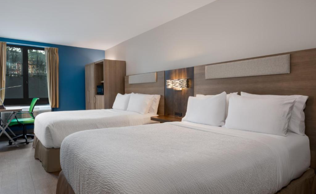 Holiday Inn Express & Suites Bronx - Zoo Area by IHG