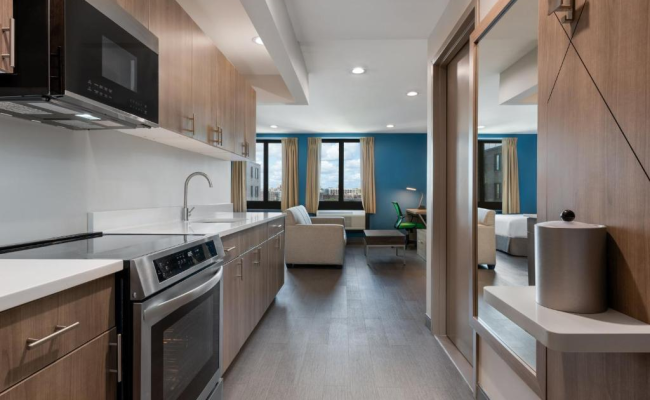 Holiday Inn Express & Suites Bronx - Zoo Area by IHG