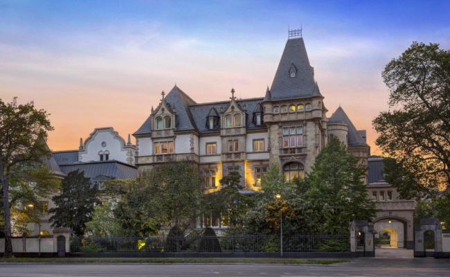 The Florentin by Althoff Collection