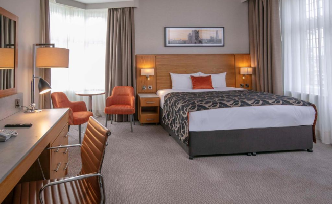 The Crown London Hotel, Cricklewood North West London, WorldHotels Distinctive