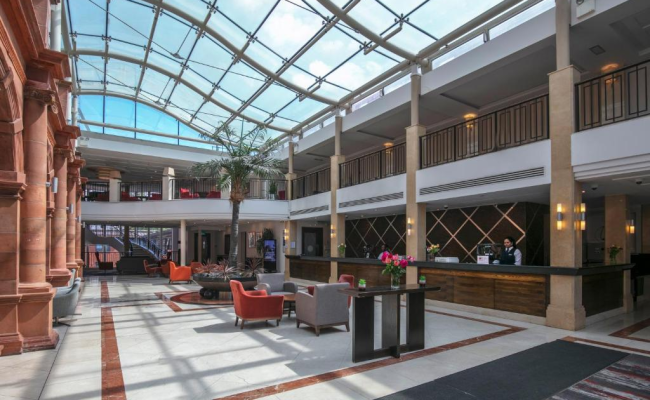 The Crown London Hotel, Cricklewood North West London, WorldHotels Distinctive