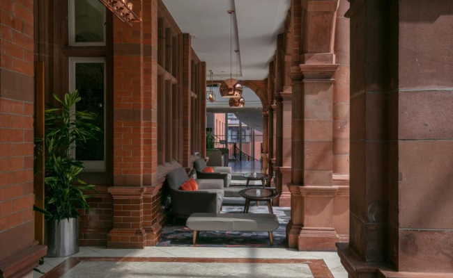 The Crown London Hotel, Cricklewood North West London, WorldHotels Distinctive