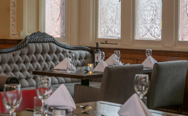 The Crown London Hotel, Cricklewood North West London, WorldHotels Distinctive