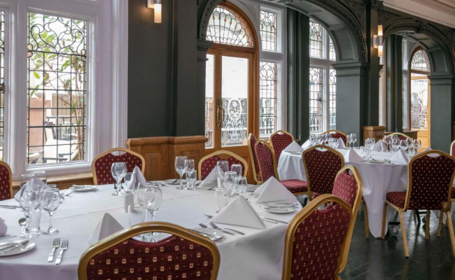 The Crown London Hotel, Cricklewood North West London, WorldHotels Distinctive