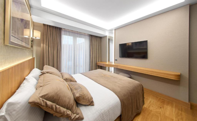 Lady Diana Hotel