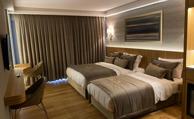 Lady Diana Hotel