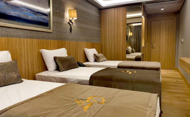 Lady Diana Hotel
