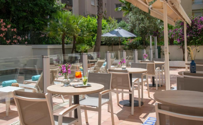 Le Cetai Cannes Beach Hotel