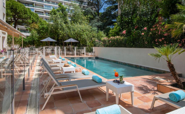 Le Cetai Cannes Beach Hotel