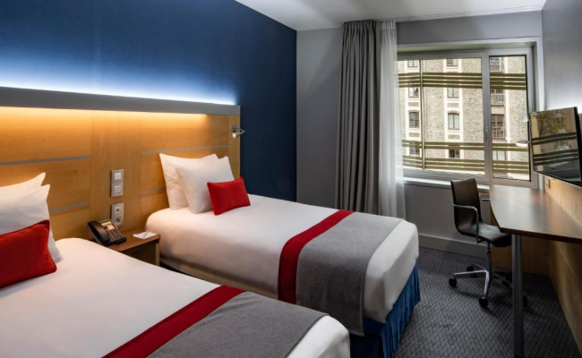 Holiday Inn Express Paris-Canal De La Villette by IHG