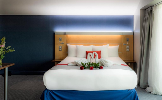 Holiday Inn Express Paris-Canal De La Villette by IHG