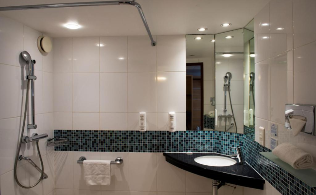 Holiday Inn Express Paris-Canal De La Villette by IHG