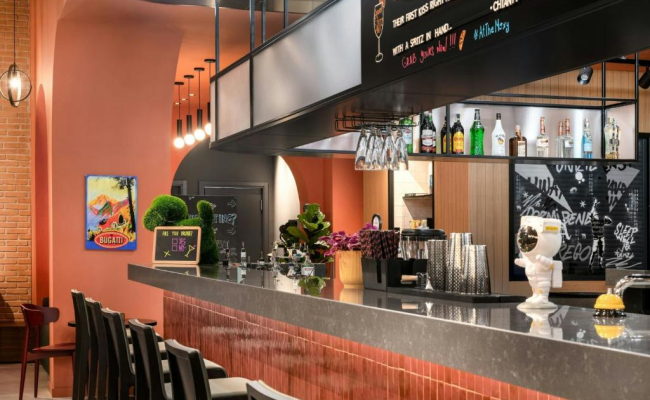 Moxy Verona
