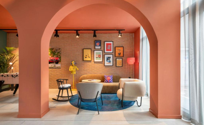 Moxy Verona