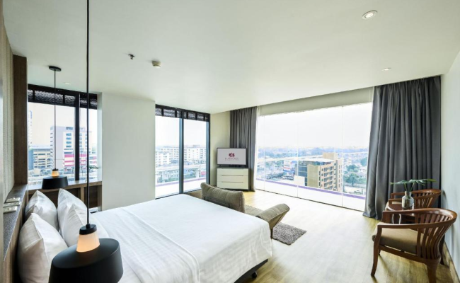 TK Palace Hotel & Convention Bangkok