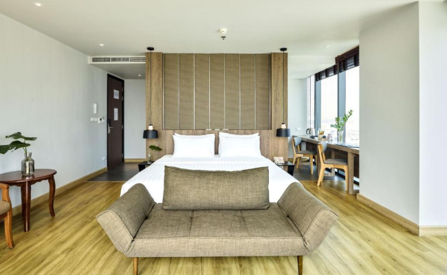 TK Palace Hotel & Convention Bangkok