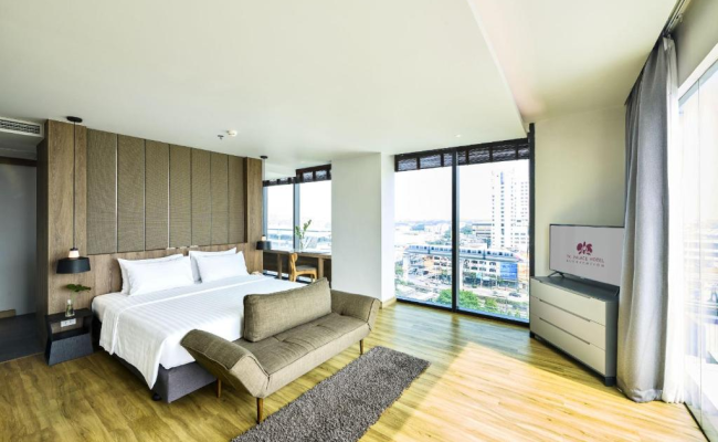 TK Palace Hotel & Convention Bangkok