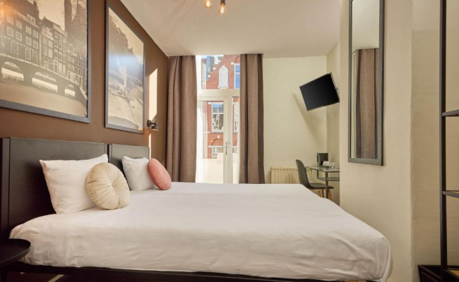 Quentin Museum Square Hotel