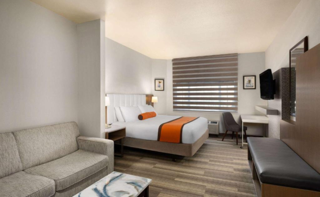 Hotel Marguerite South Anaheim - Garden Grove, Trademark Collection by Wyndham
