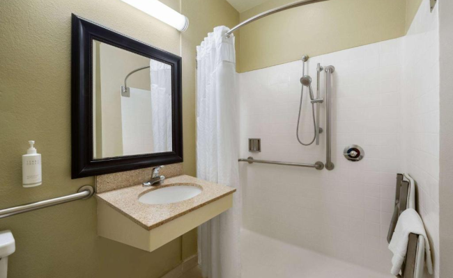 Hotel Marguerite South Anaheim - Garden Grove, Trademark Collection by Wyndham