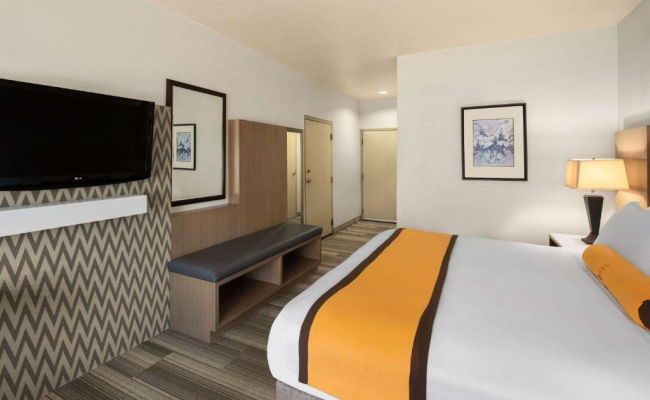 Hotel Marguerite South Anaheim - Garden Grove, Trademark Collection by Wyndham