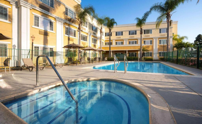 Hotel Marguerite South Anaheim - Garden Grove, Trademark Collection by Wyndham